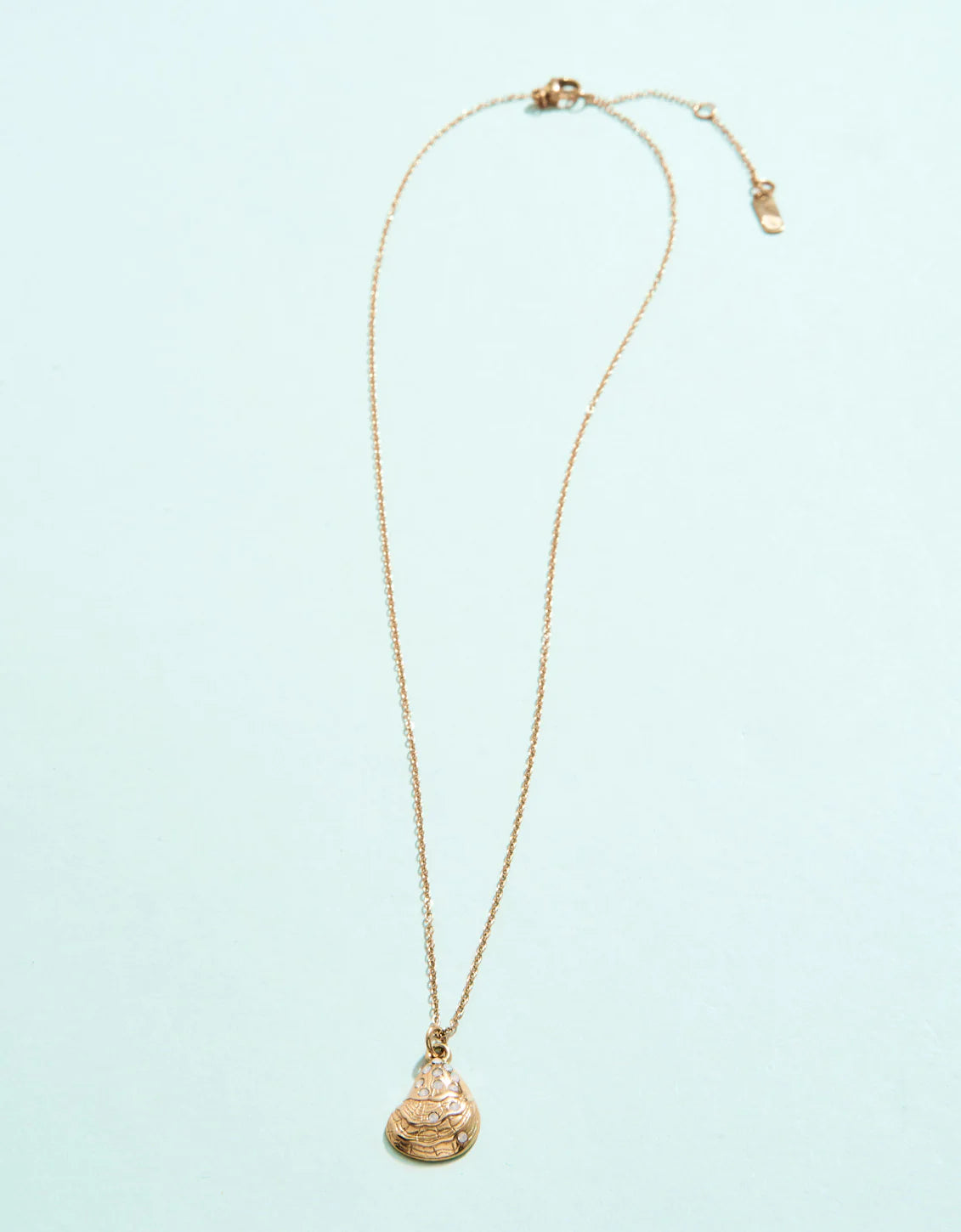 Bluffton Oyster Necklace 18"