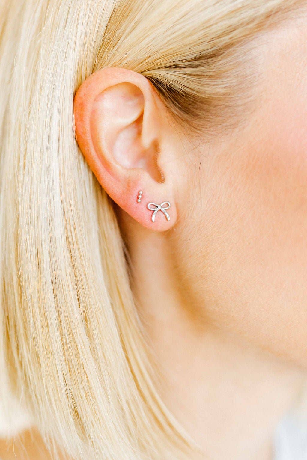 Screwback Stud Earrings - Sadie Bow Silver