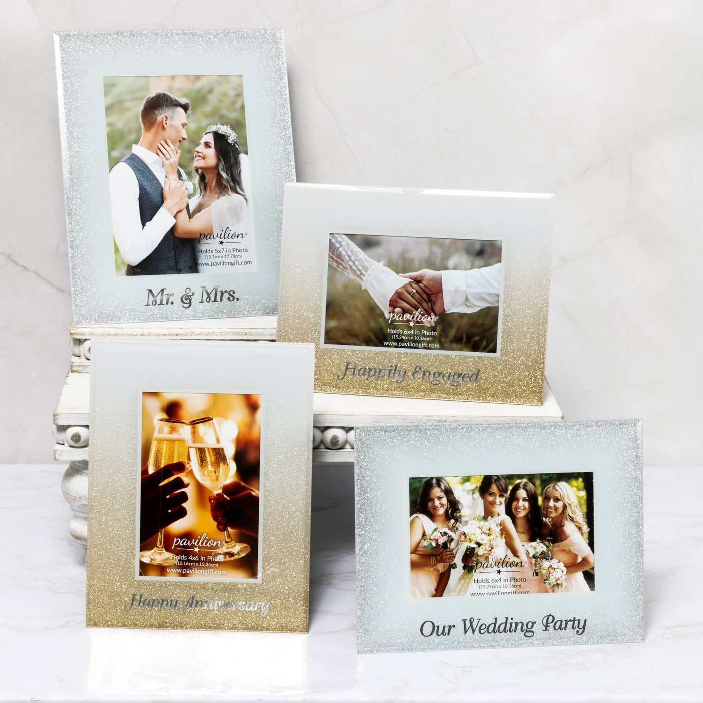 Happy Anniversary - 6.75" x 8.75" Frame (4" x 6" Photo)