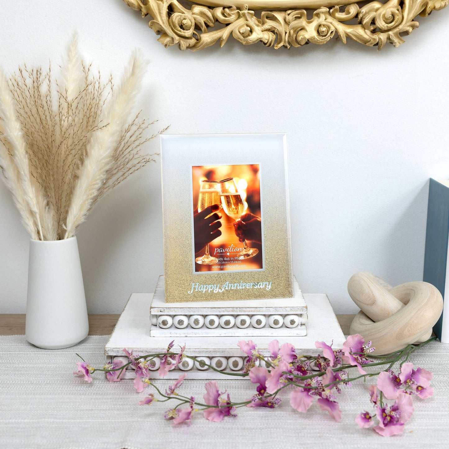 Happy Anniversary - 6.75" x 8.75" Frame (4" x 6" Photo)