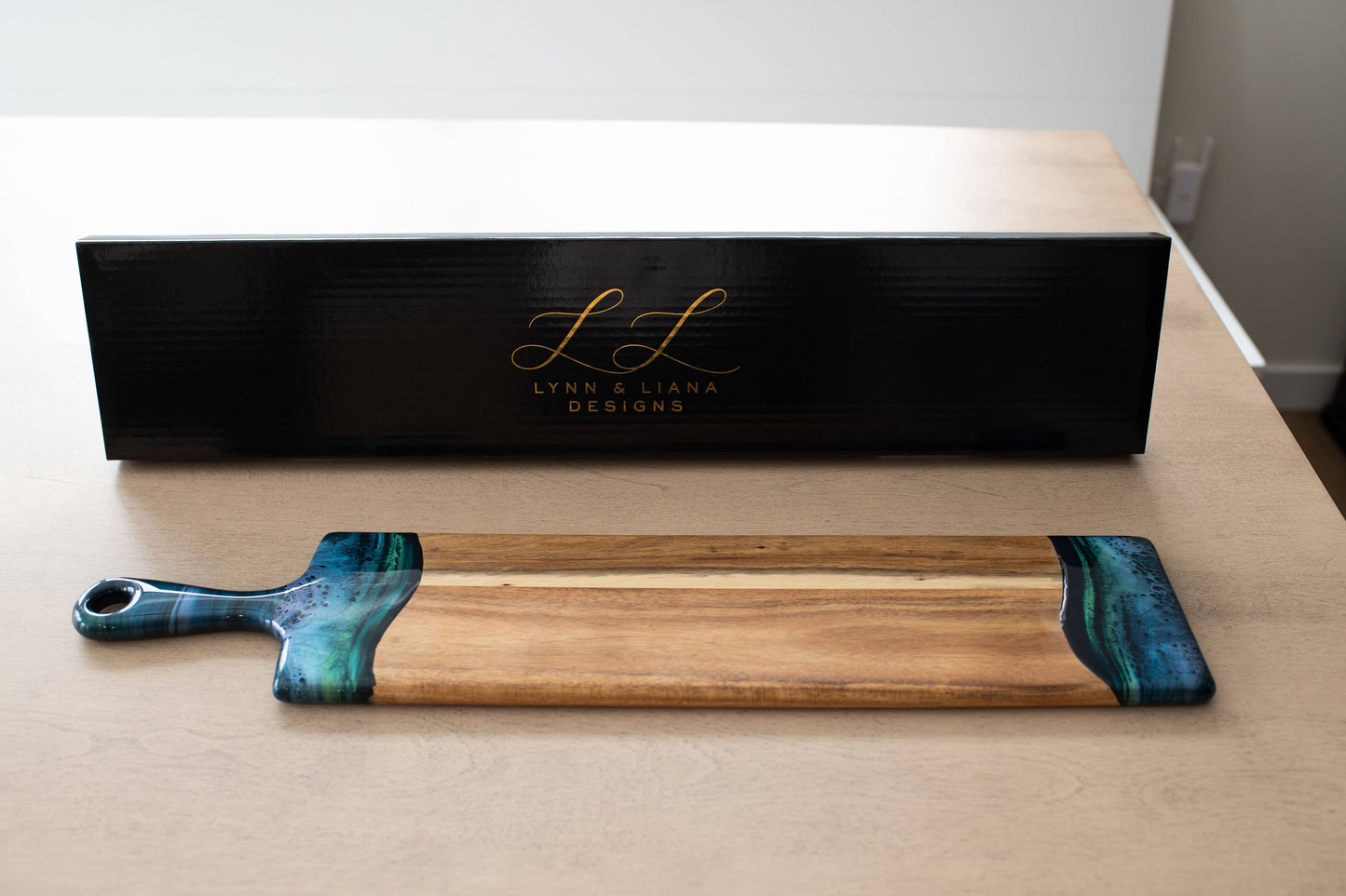Resin Cheese/Charcuterie Board - Baguette 5"x24"