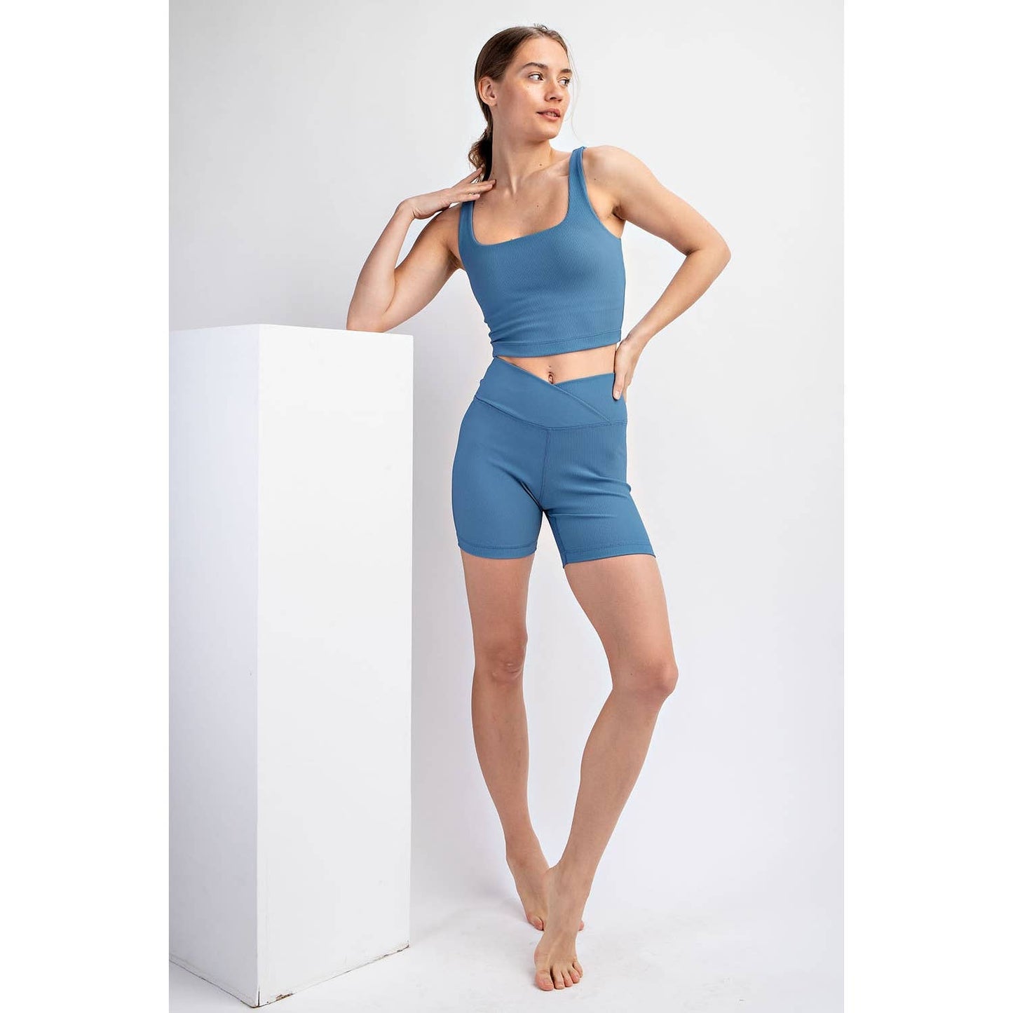 NYLON RIB SQUARE NECK SLEEVELESS CROP TOP