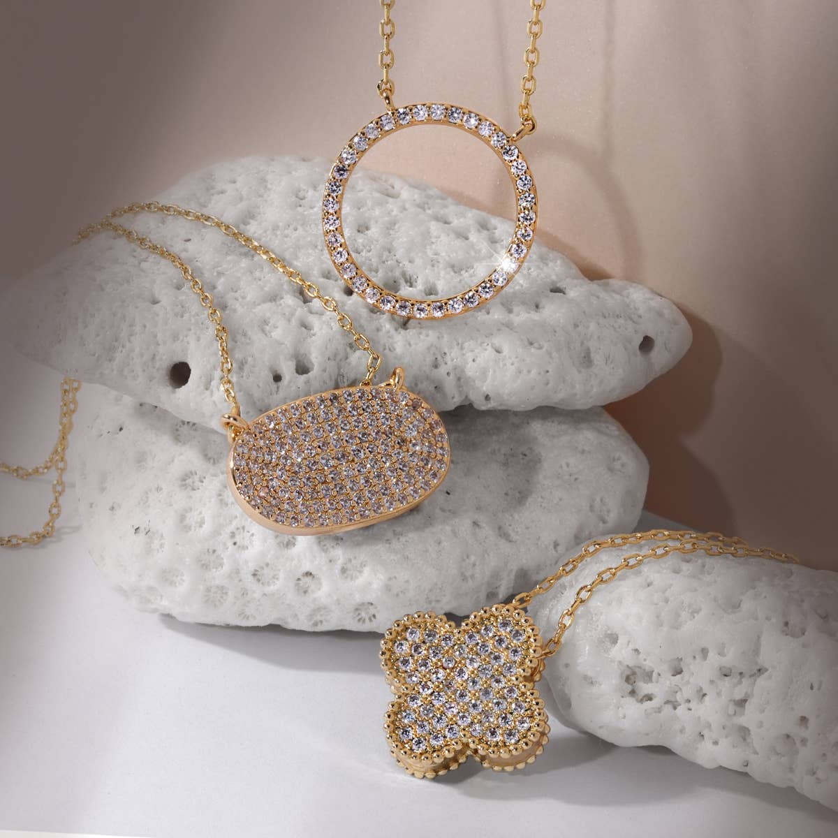 Open Pavé Circle Pendant