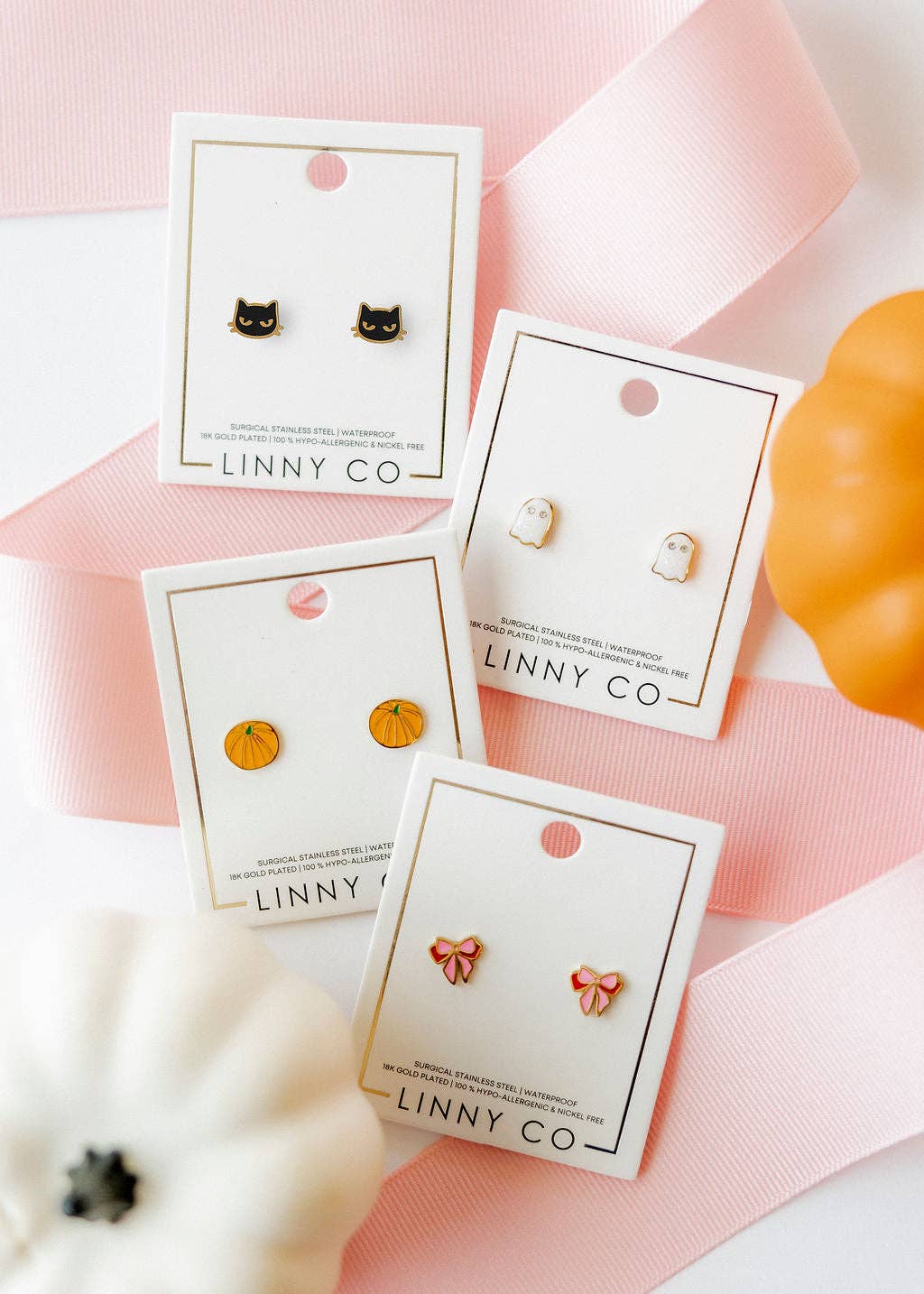 Screwback Stud Earrings - Ghost