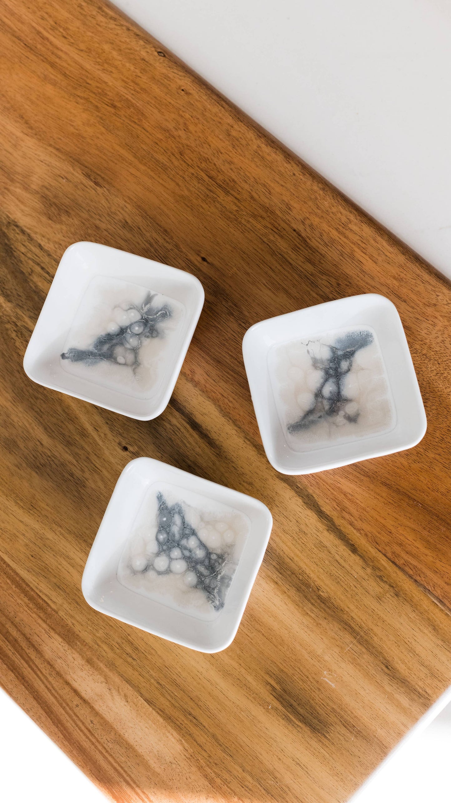 Resin Accented Ceramic Dipping Bowls